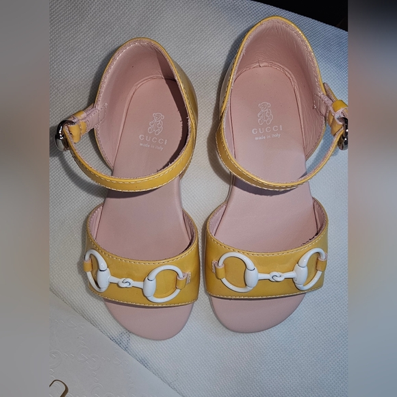New GUCCI Girl's Horsebit Sandals! - Picture 3 of 16